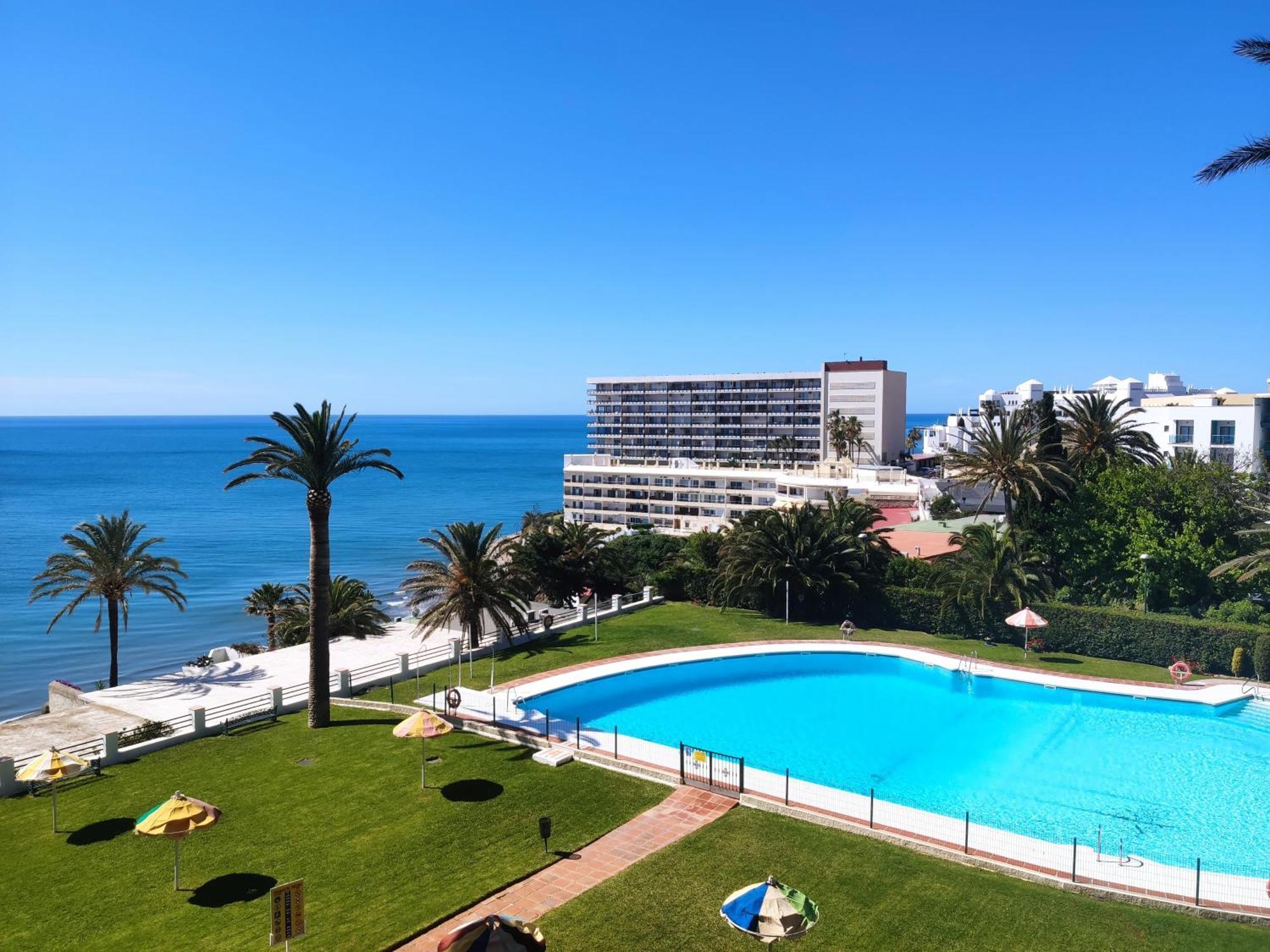 Apartamentos La Roca Rentals Torremolinos Esterno foto